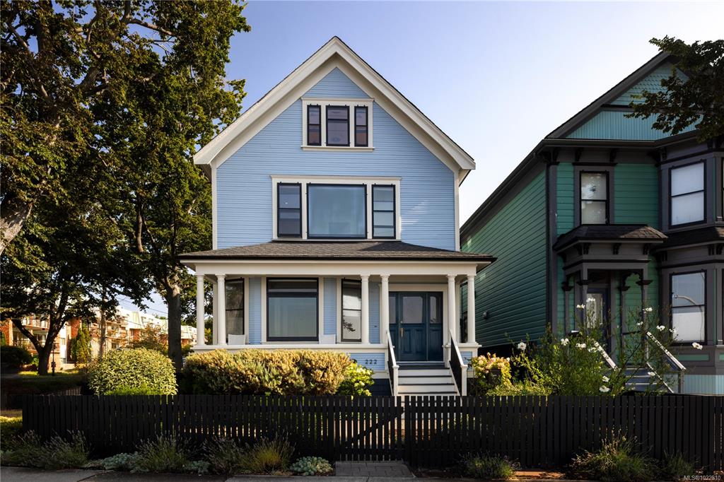 Third View of 222 Dallas Rd, Victoria, BC, V8V 1A5