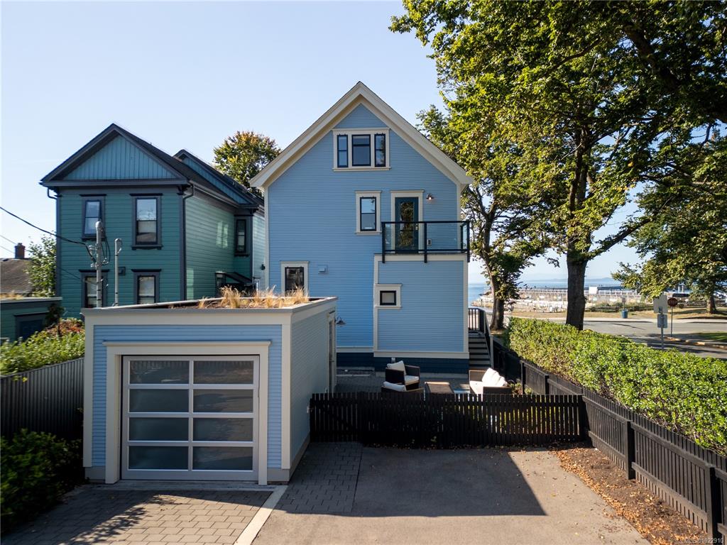 Fourth View of 222 Dallas Rd, Victoria, BC, V8V 1A5