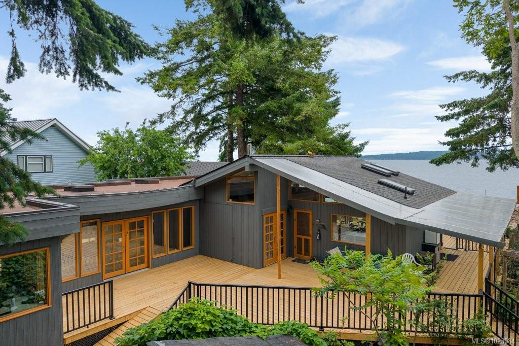 Third View of 196 Captain Morgans Blvd, Protection Island, BC, V9R 6R1