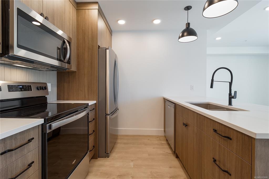 201 Dogwood Dr, 1023086, BC,