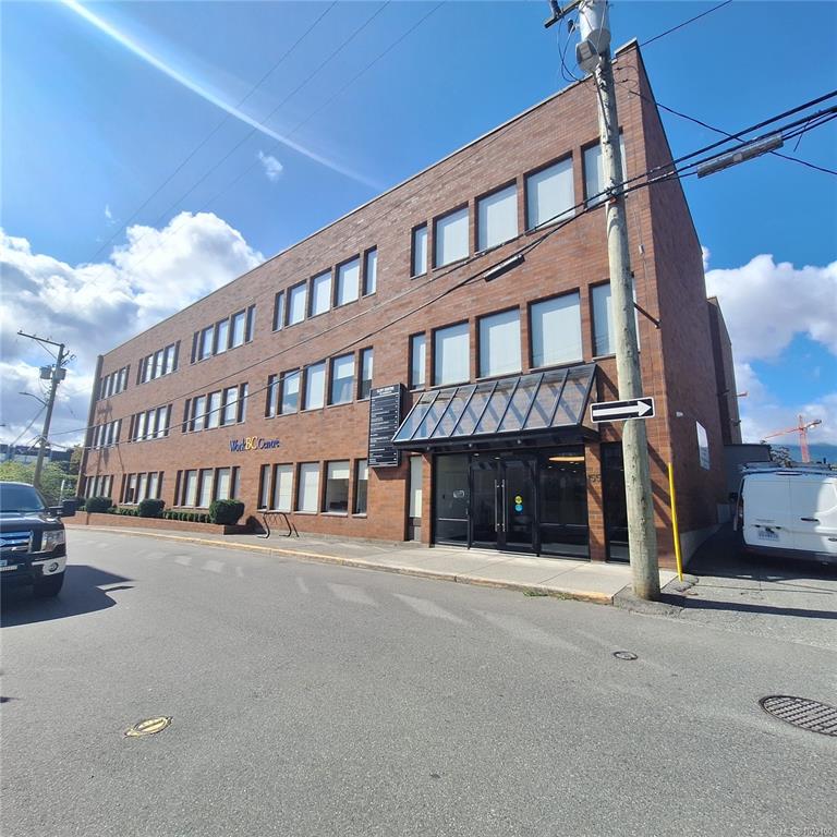 MLS® listing #30417775 for sale located at 155 Skinner St
