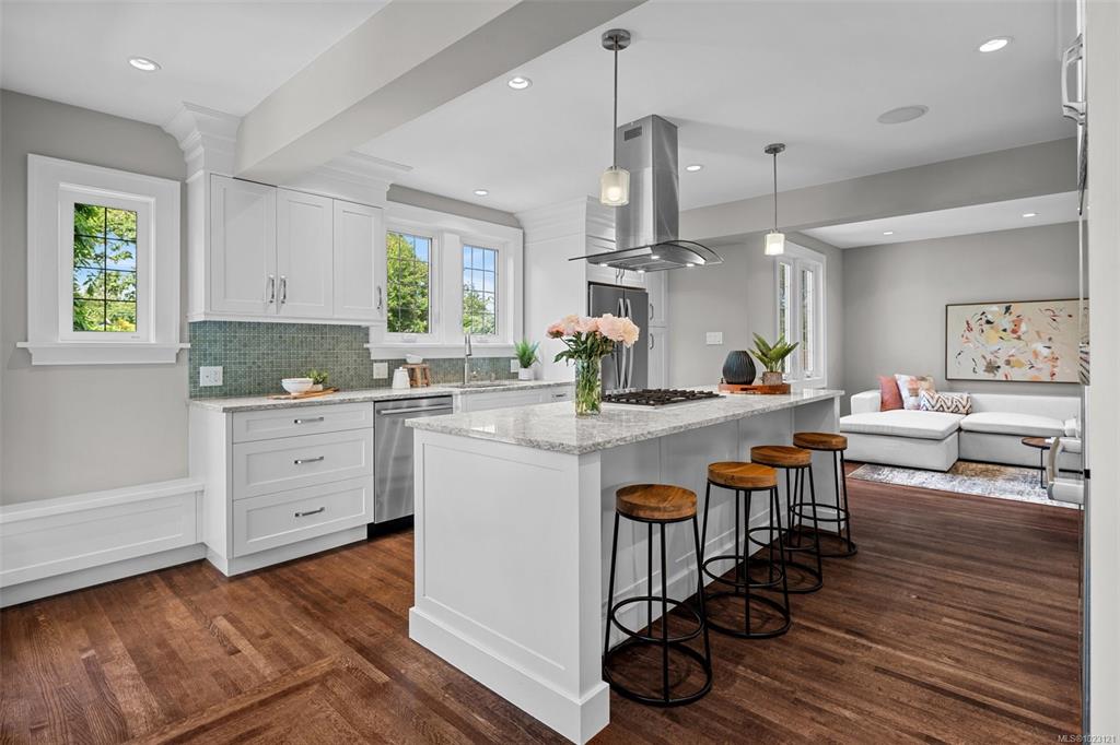 Fifth View of 750 Island Rd, Oak Bay, BC, V8S 2T9