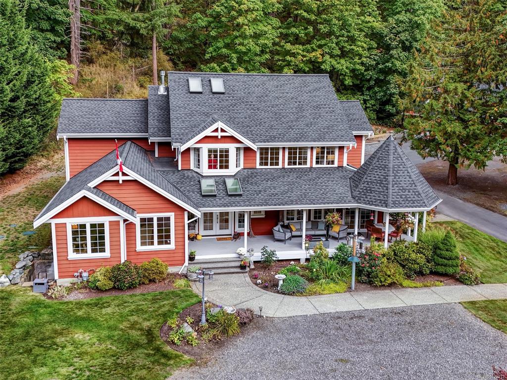 6583 Wallace Dr, 1023133, BC,