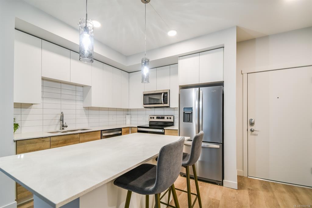 4830 Cedar Ridge Pl, 1023154, BC,