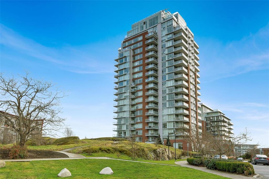 83 Saghalie Rd, 1023156, BC,