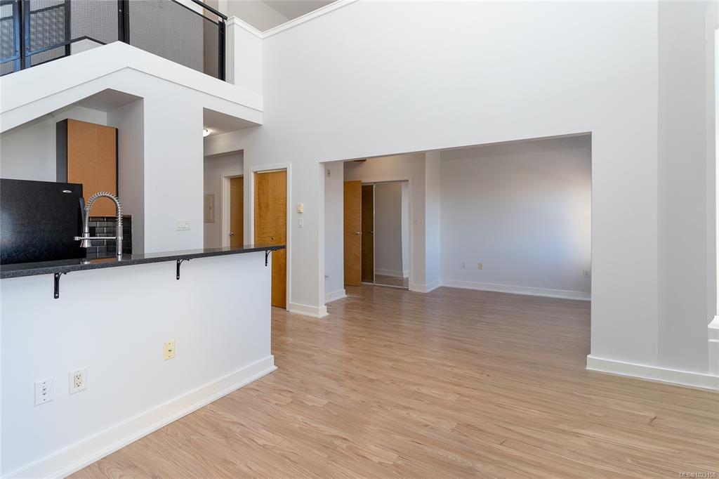 Third View of 599 Pandora Ave, The Vogue, Victoria, BC, V8W 1N5