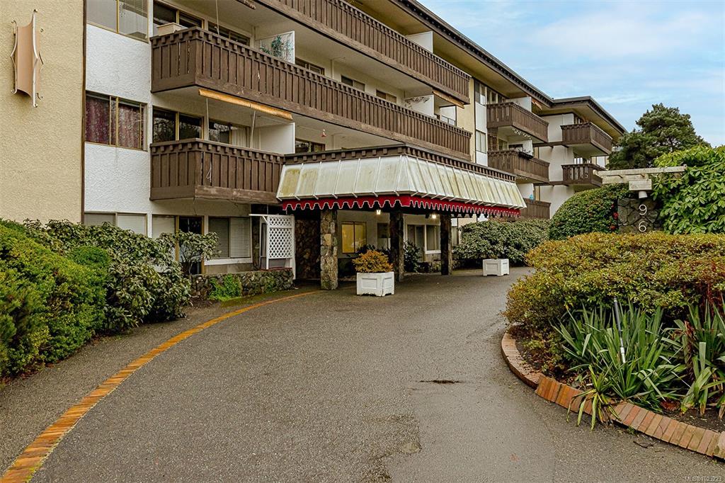 964 Heywood Ave, 1023223, BC,