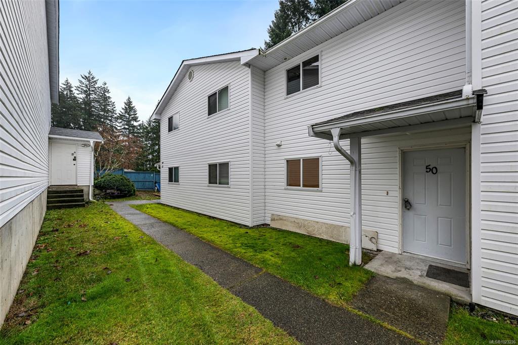 211 Madill Rd, 1023226, BC,