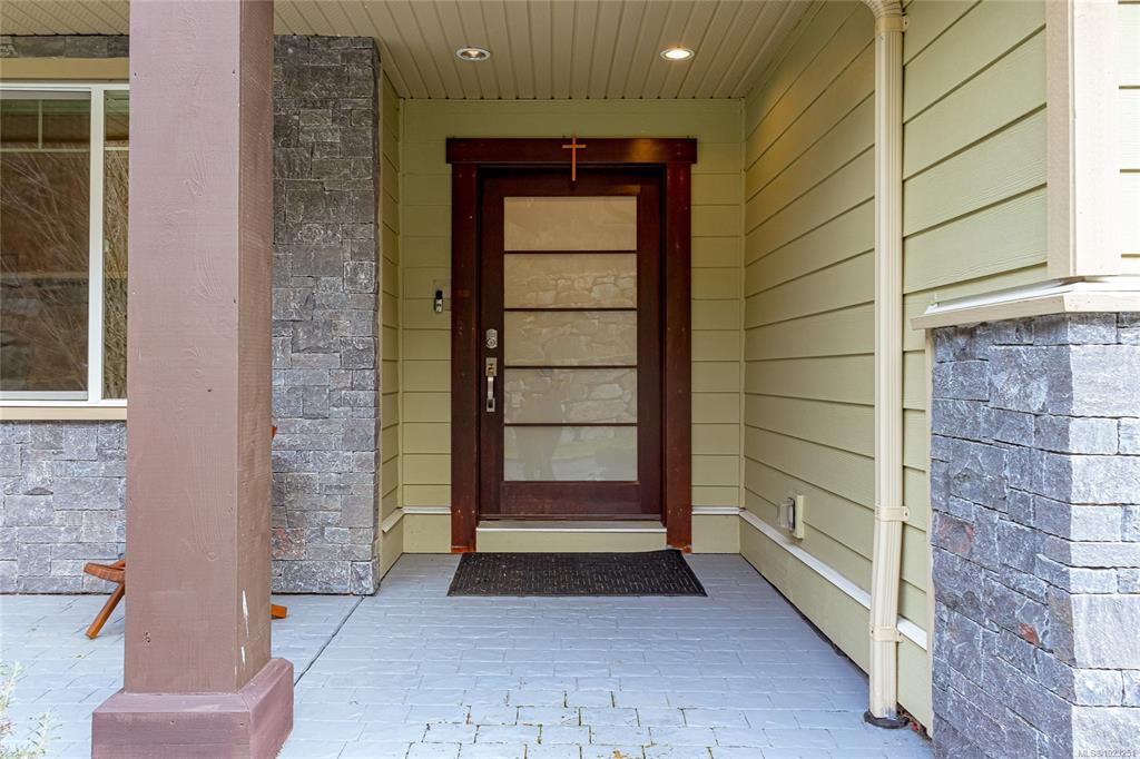 Fourth View of 2344 Nicklaus Dr, Langford, BC, V9B 0L2