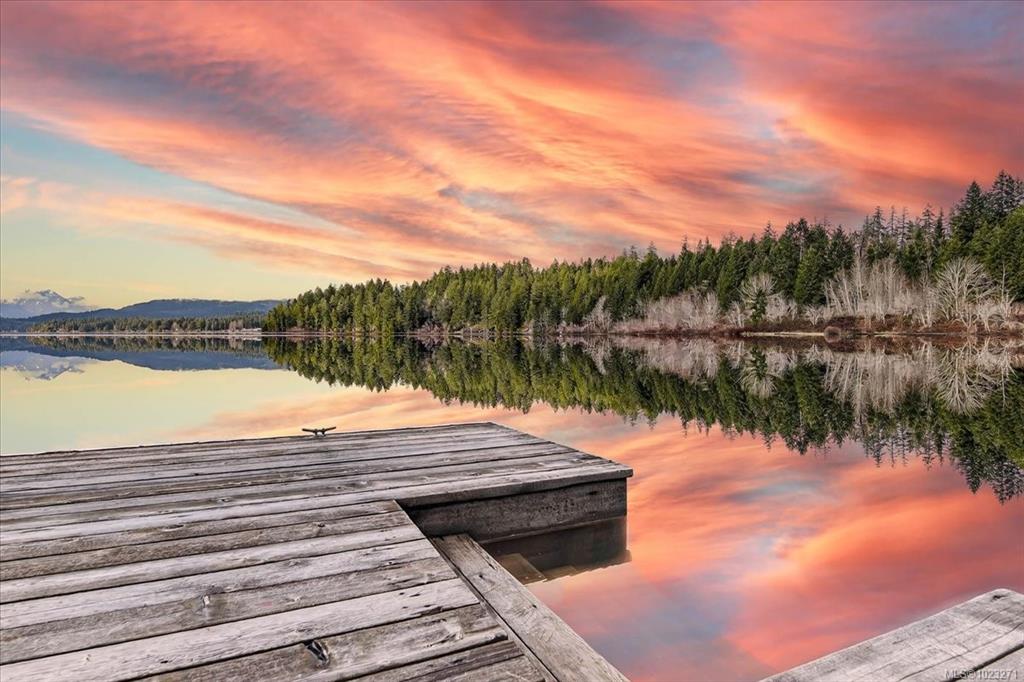 8253 Dickson Dr, 1023271, BC,