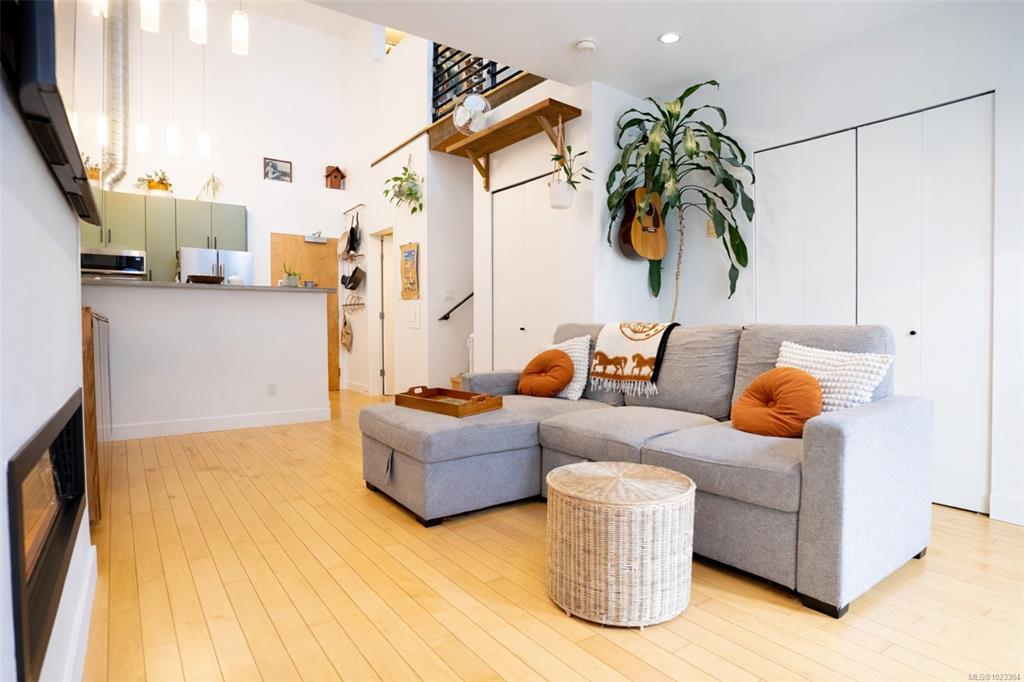 Third View of 797 Tyee Rd, Victoria, BC, V9A 7R4