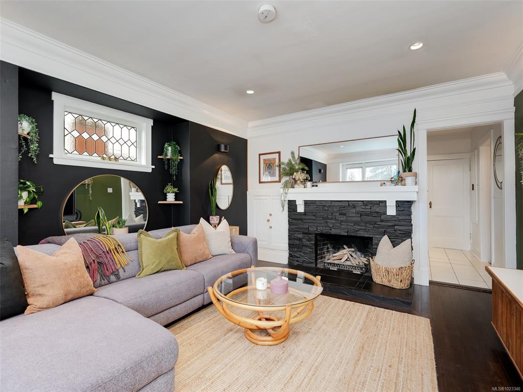 Fifth View of 3115 Somerset St, Victoria, BC, V8X 1C8