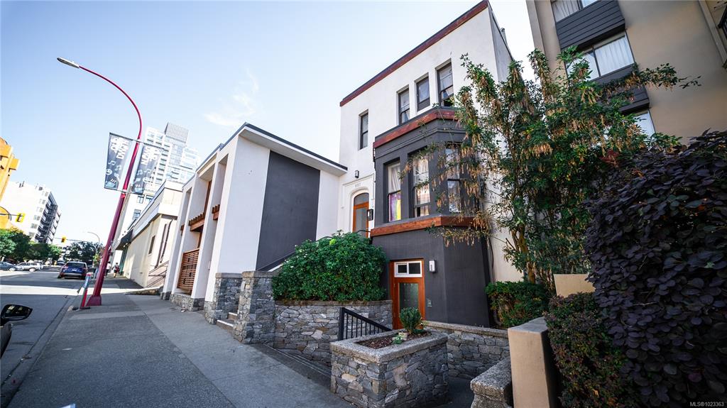Third View of 681 Herald St, Victoria, BC, V8W 1S8