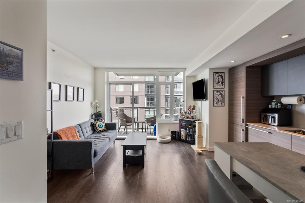 Fifth View of 848 Yates St, Yates on Yates, Victoria, BC, V8W 0G2