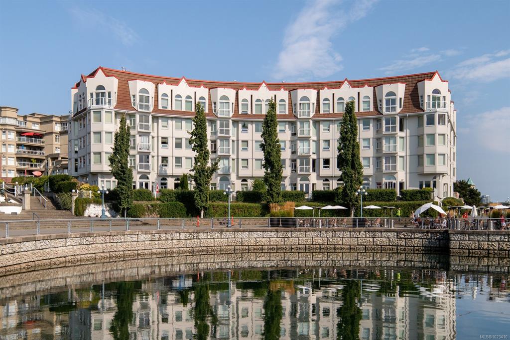 Third View of 10 Paul Kane Pl, Victoria, BC, V9A 7J8