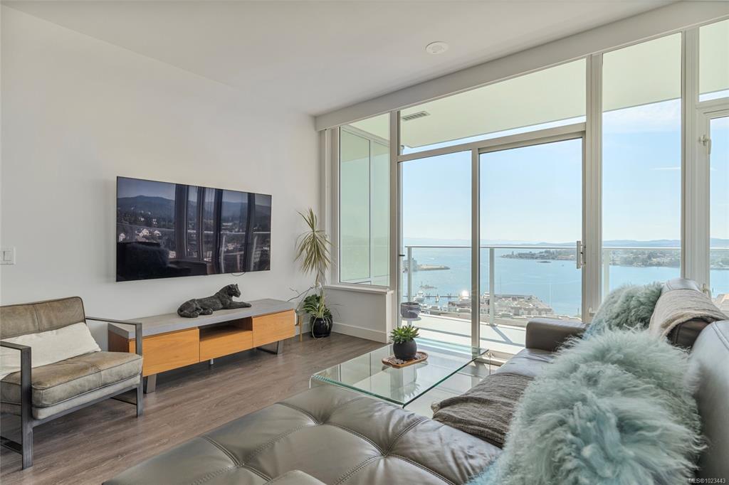 Fifth View of 60 Saghalie Rd, Victoria, BC, V9A 0H1