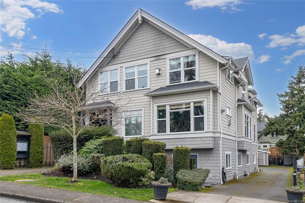 Second View of 1216 Styles St, Victoria, BC, V9A 3Z5