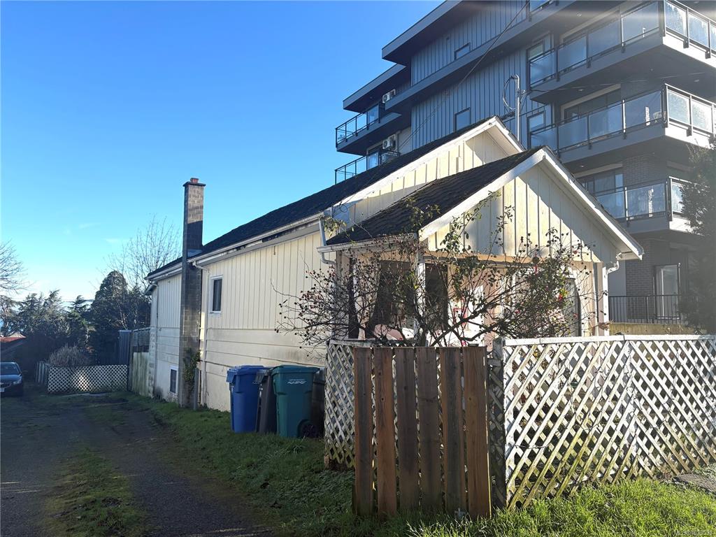 Fifth View of 115 Haliburton St, Nanaimo, BC, V9R 4V9