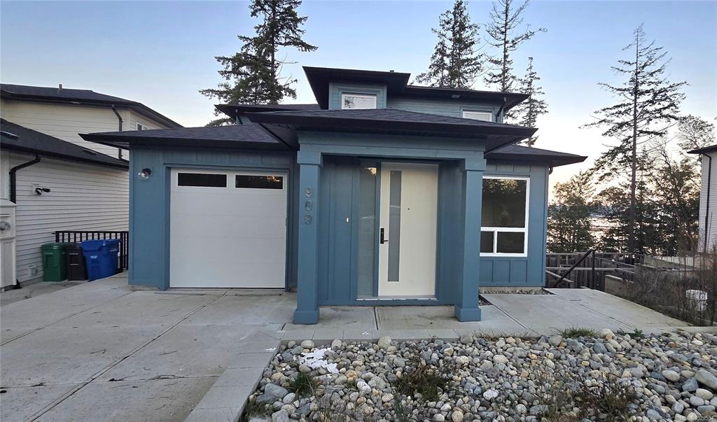 909 Harbour View St, 1023554, BC,