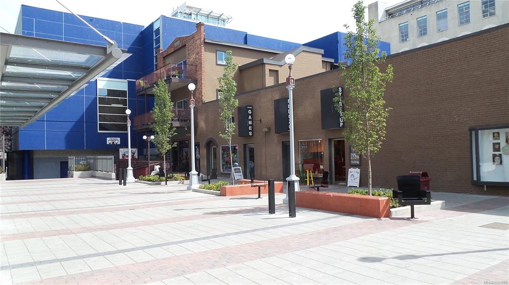 Second View of 760 Yates St, Victoria, BC, V8W 1L4