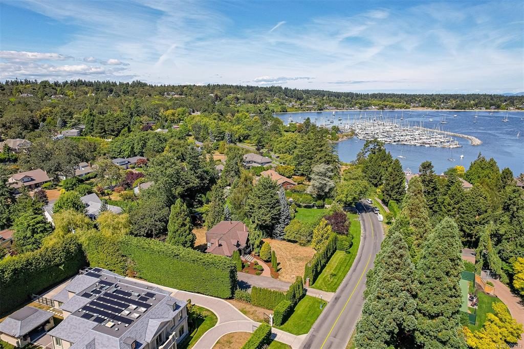 Third View of 3260 Beach Dr, Oak Bay, BC, V8R 6L8