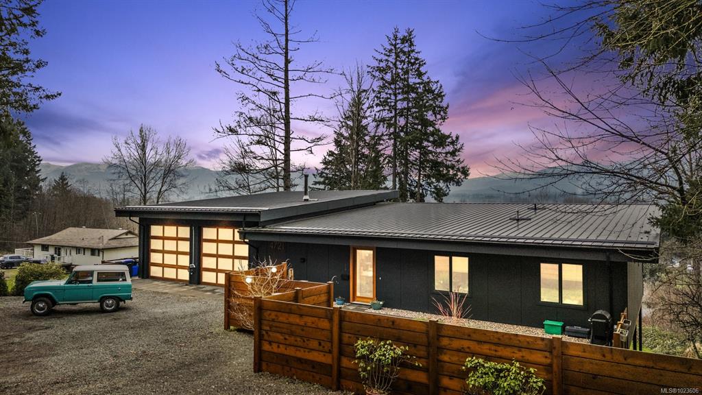 Second View of 4721 Island Hwy, Courtenay, BC, V9N 5Y5