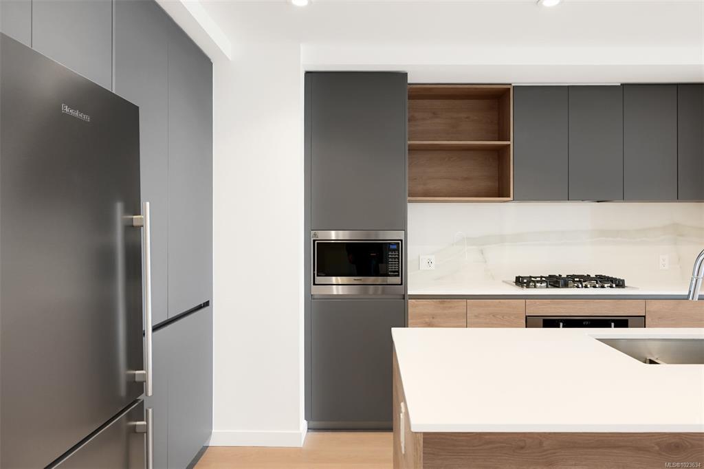 363 Tyee Rd, 1023634, BC,