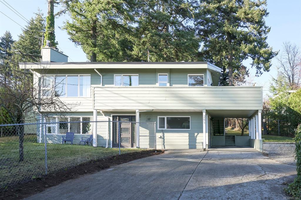 201 Mccarthy St, 1023751, BC,