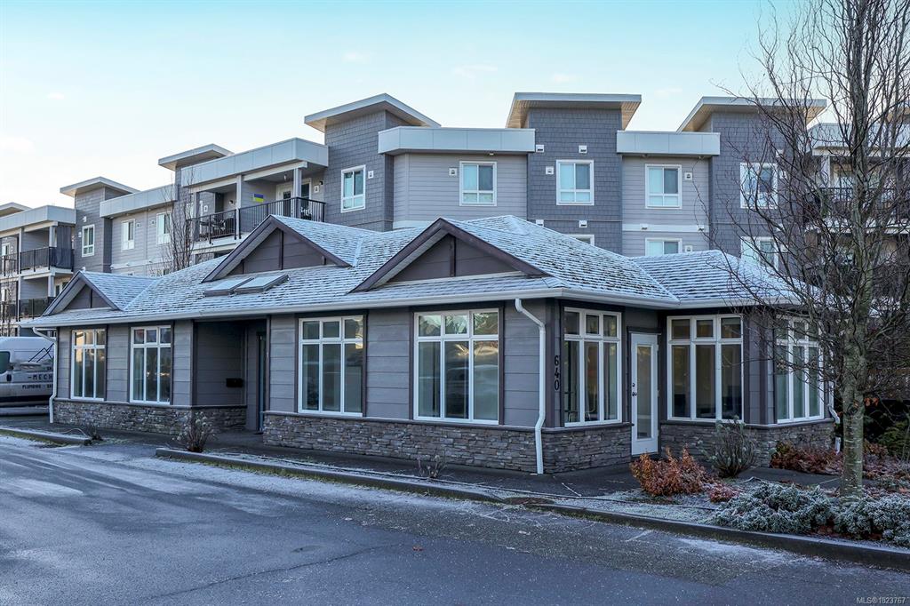 640 Anderton Rd, 1023767, BC,