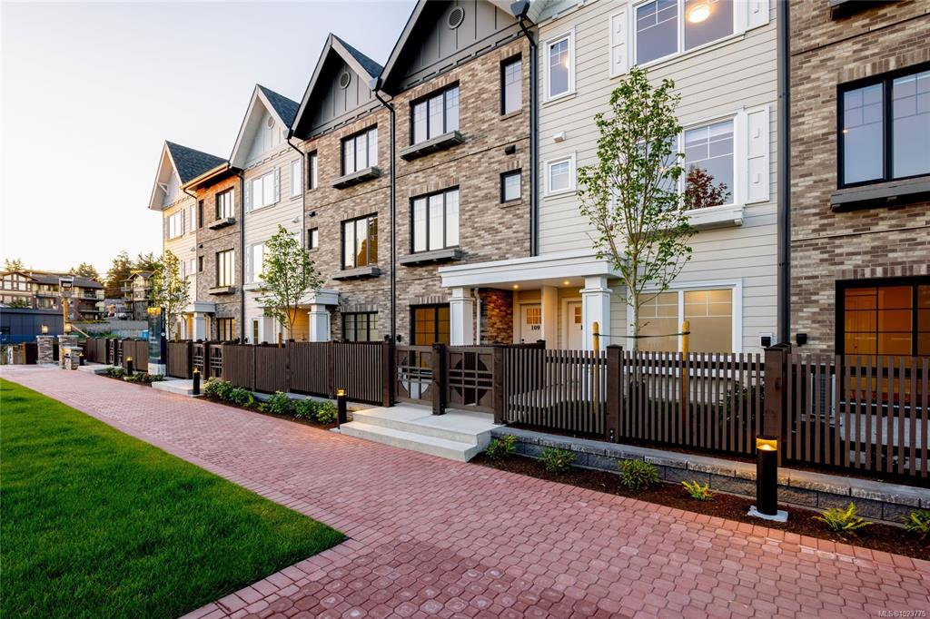 3220 Glendale Pl, 1023775, BC,