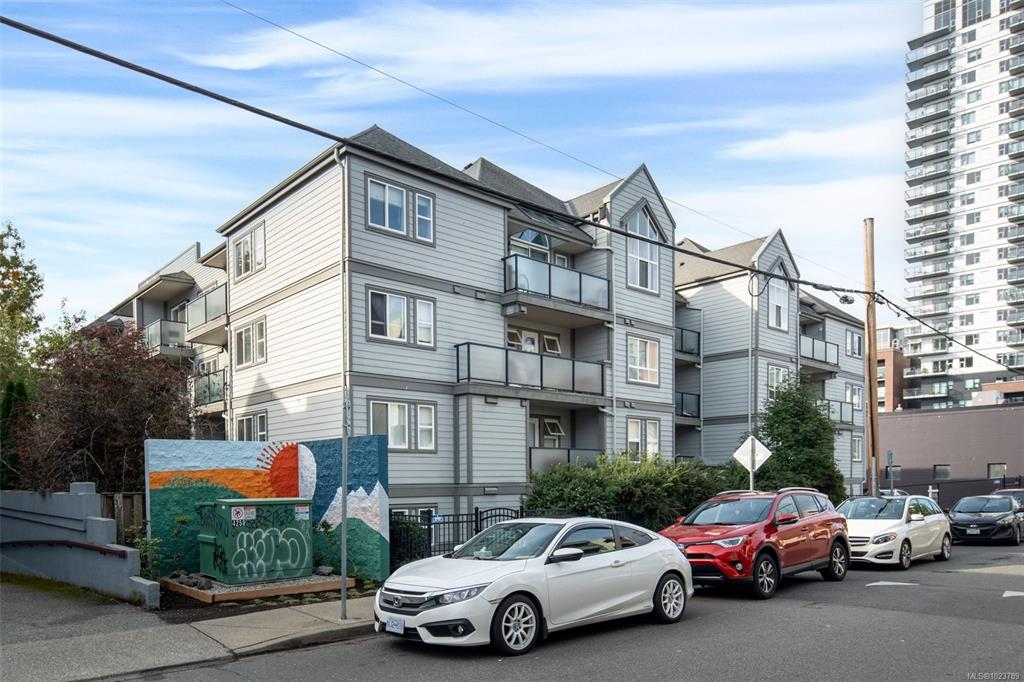 Fourth View of 827 North Park St, Victoria, BC, V8W 3Y3