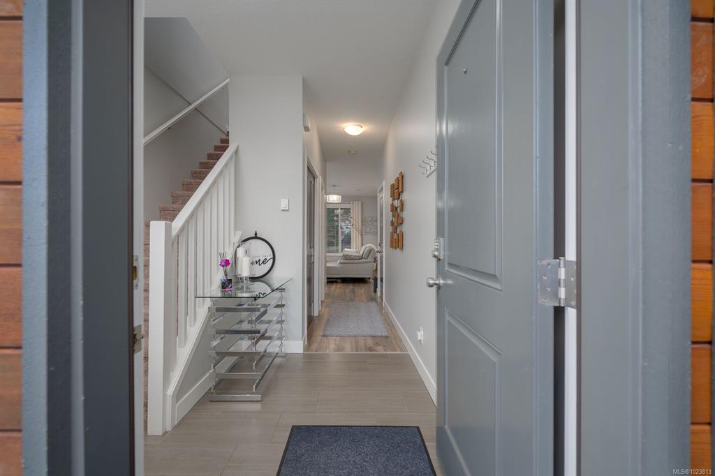 Fifth View of 523 Steeves Rd, Nanaimo, BC, V9R 0H8