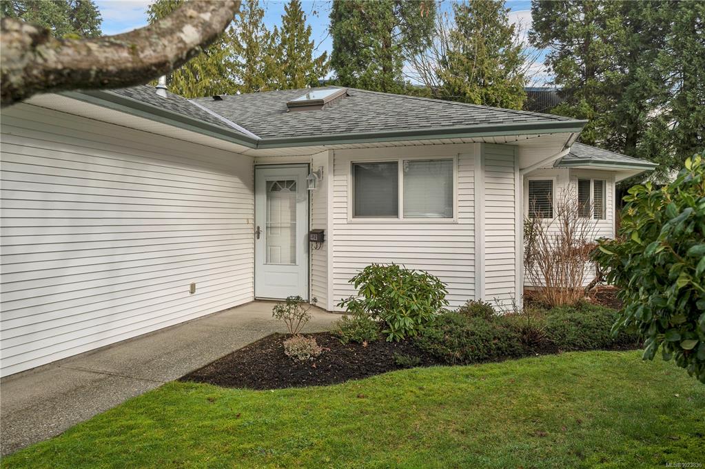 Second View of 396 Harrogate Rd, PACIFAC MEADOWS, Campbell River, BC, V9W 1W2