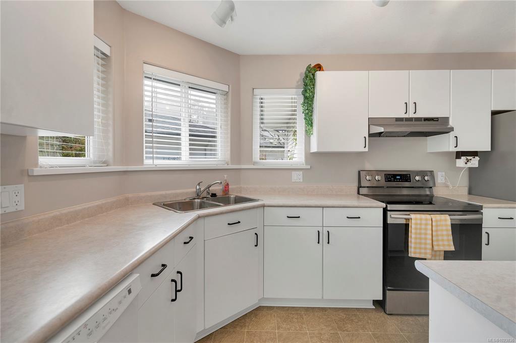 Fifth View of 396 Harrogate Rd, PACIFAC MEADOWS, Campbell River, BC, V9W 1W2