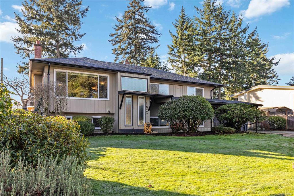 1827 Dunnett Cres, 1023841, BC,