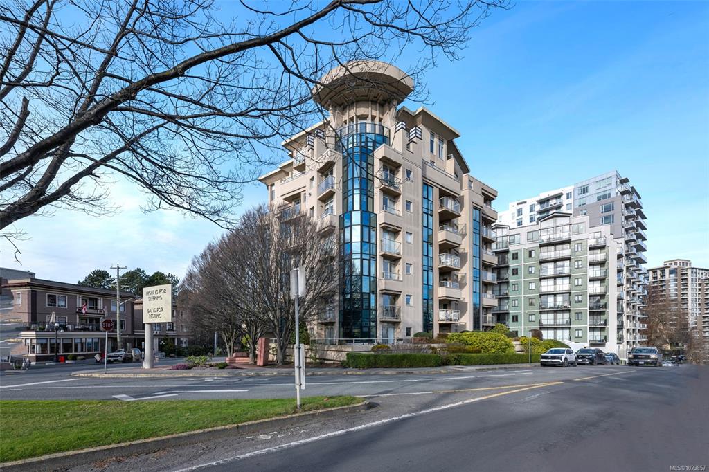 Fourth View of 605 Douglas St, Victoria, BC, V8V 2P9