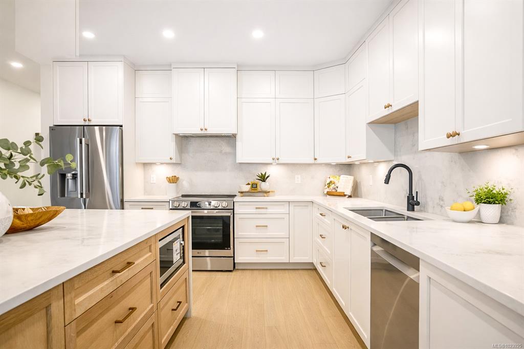 1565 Marble Pl, 1023925, BC,