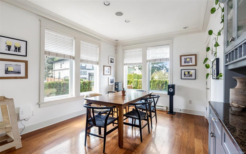 Fourth View of 590 Simcoe St, Victoria, BC, V8V 1L8