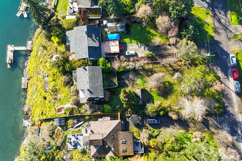 Third View of 304 Bessborough Ave, View Royal, BC, V9B 1T7