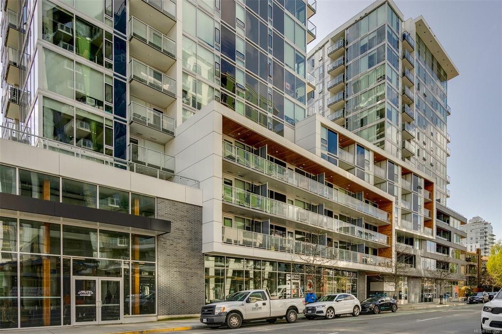 Third View of 989 Johnson St, Victoria, BC, V8V 3N7