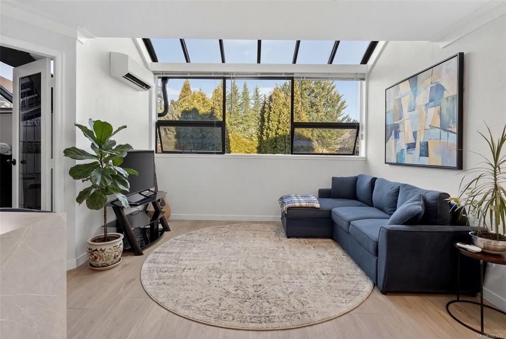 4678 Elk Lake Dr, 1023979, BC,