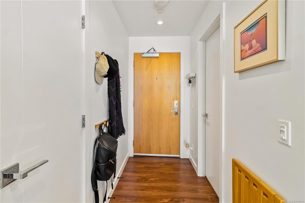 Fifth View of 369 Tyee Rd, Dockside Green, Victoria, BC, V9A 0B6