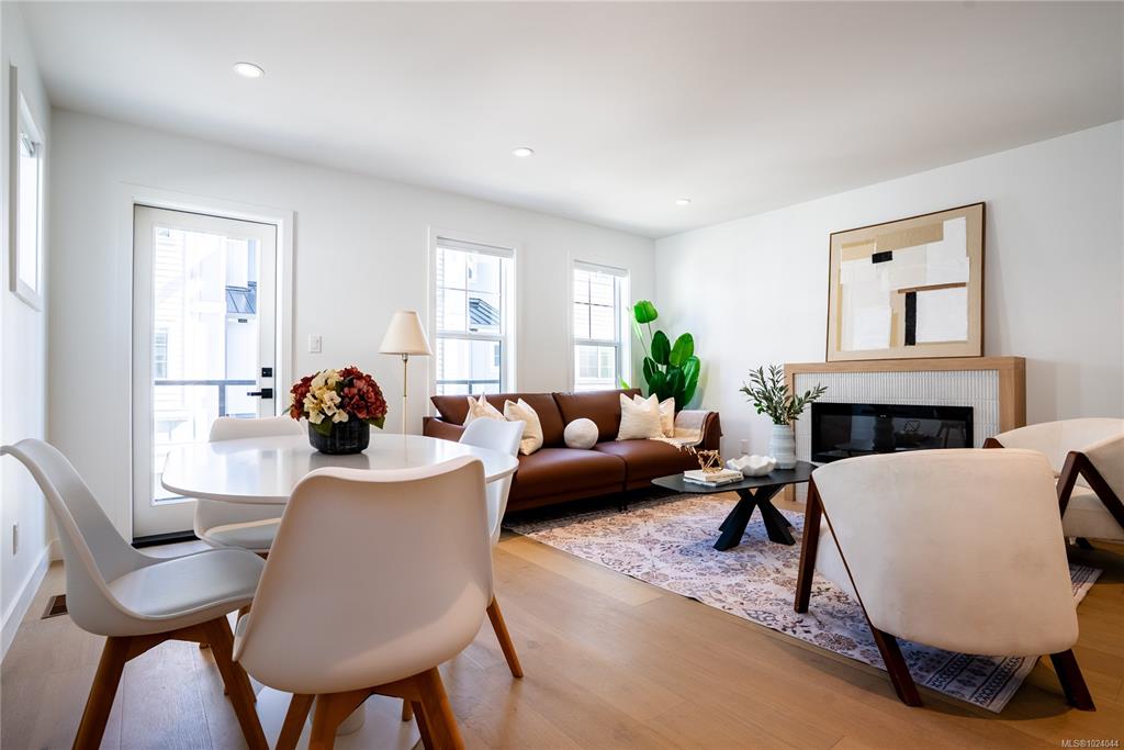 Fourth View of 3907 Cedar Hill Rd, Twelve Cedars, Saanich, BC, V8P 3Z8