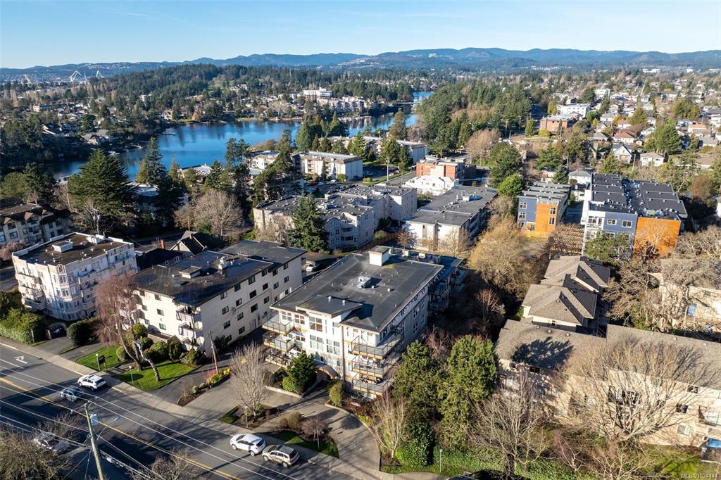 Third View of 2940 Harriet Rd, Harriet Gardents, Saanich, BC, V9A 1T3