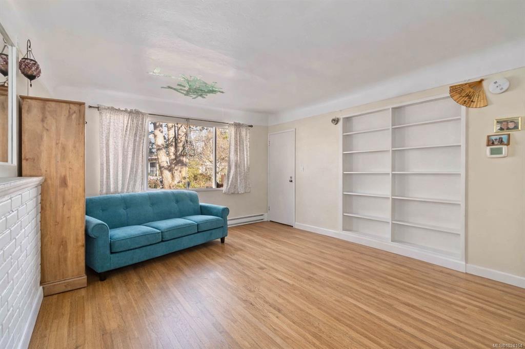 Fifth View of 1957 Granite St, Victoria, BC, V8S 3G2