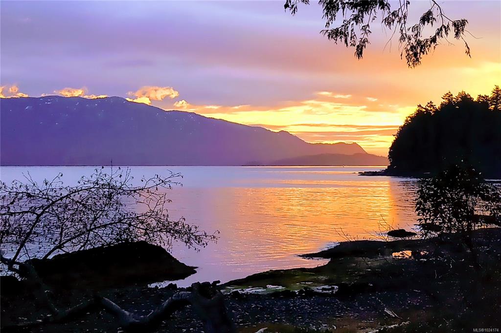 14 Spring Bay Rd, 1024174, BC,