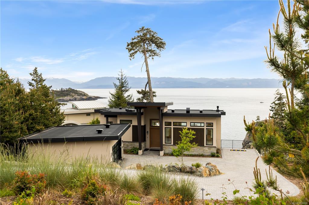 7510 Ocean Park Pl, 1024196, BC,