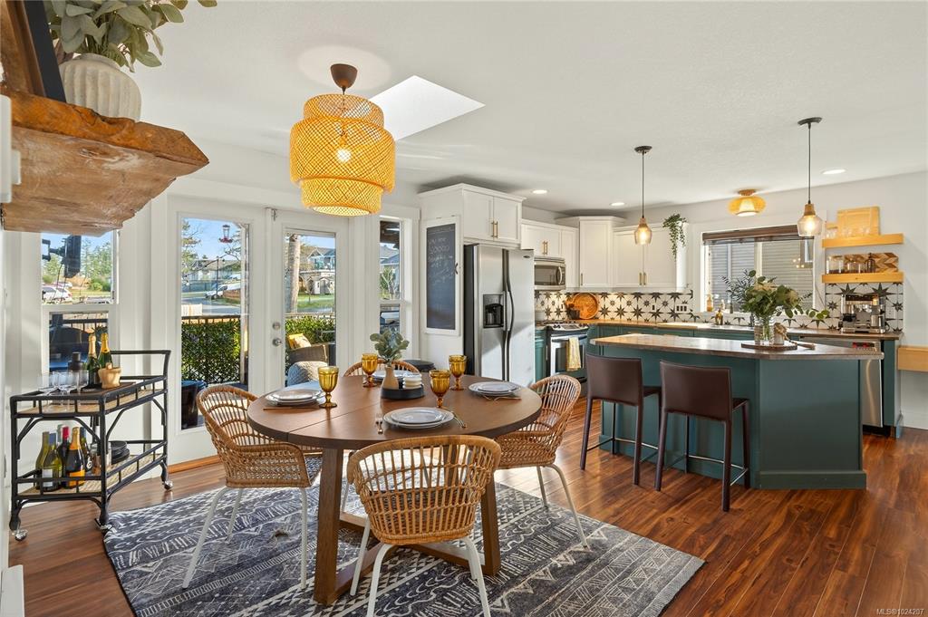 Third View of 1126 Beechwood Dr, Nanaimo, BC, V9R 7E2