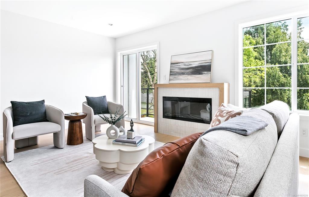 Fifth View of 3907 Cedar Hill Rd, Twelve Cedars, Saanich, BC, V8P 3Z8