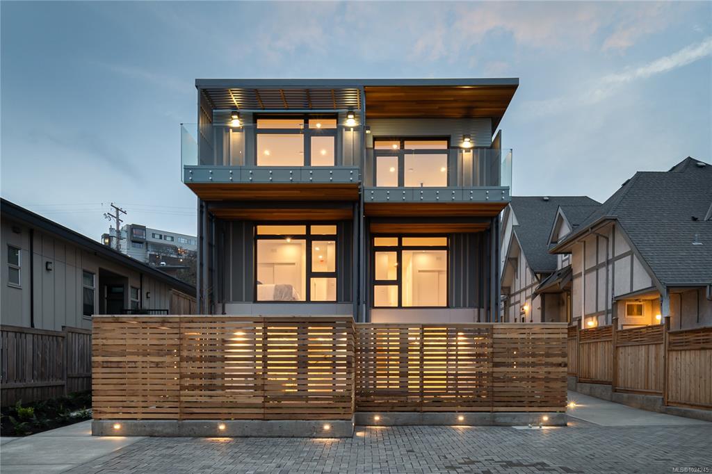 Second View of 1417 May St, Victoria, BC, V8S 1C2